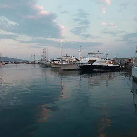 Unique Flat With Sea View At Edem - A Seafront By Athenian Homes * Atene